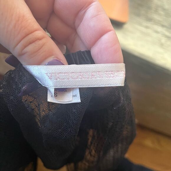 Victoria’s Secret Black Silk & Lace Babydoll Top sz S - Picture 5 of 5